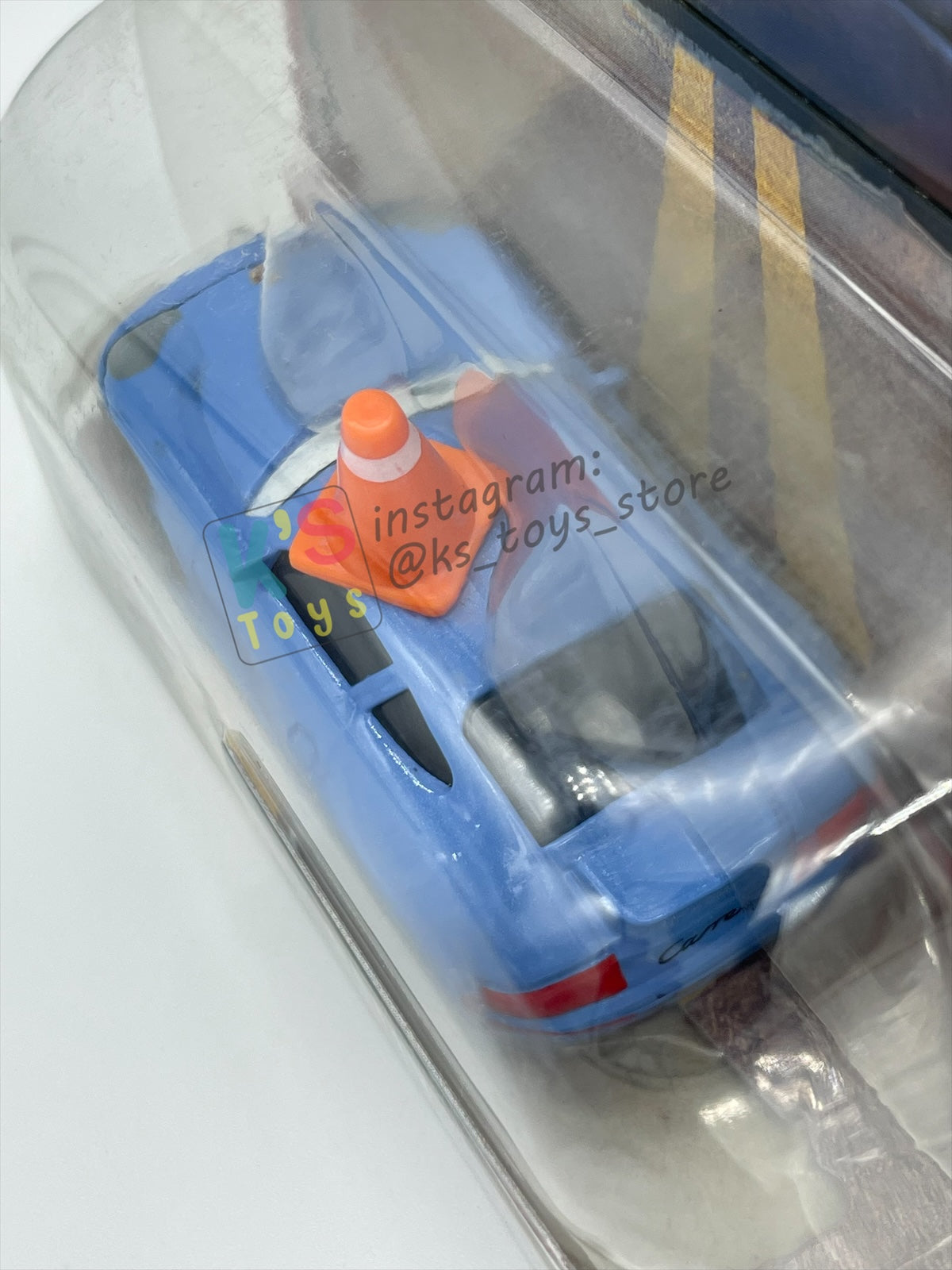 DISNEY PIXAR CARS BY MATTEL 1:55, "SALLY WITH CONE" - THE WORLDS OF CARS SERIES - BNIP