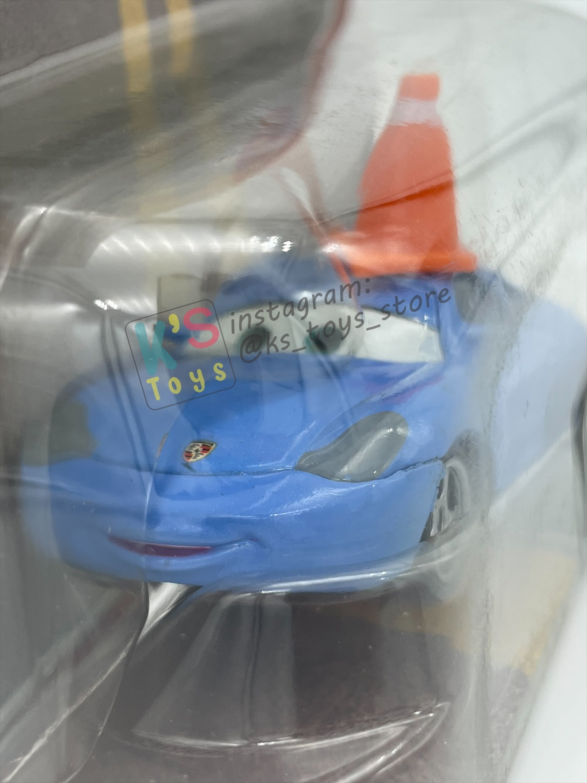 DISNEY PIXAR CARS BY MATTEL 1:55, "SALLY WITH CONE" - THE WORLDS OF CARS SERIES - BNIP