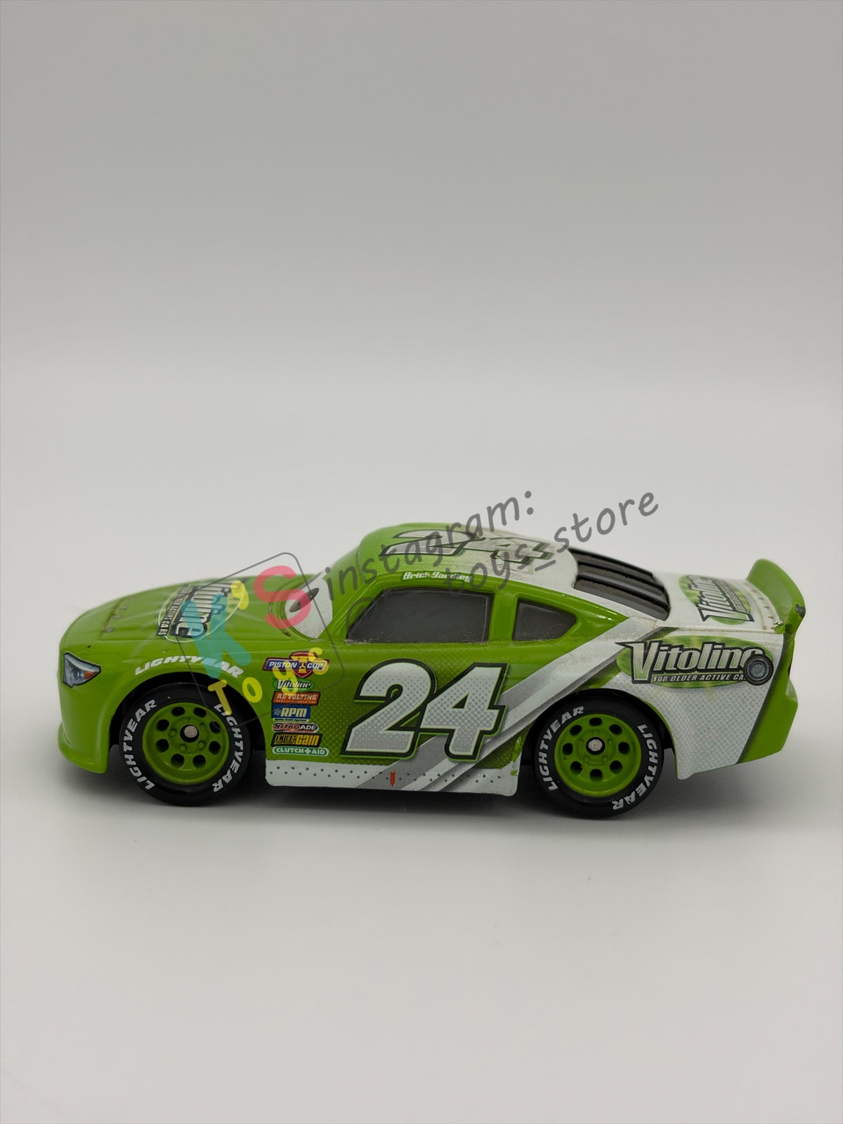 PRE-OWNED / LOOSE DISNEY PIXAR CARS 1:55 BY MATTEL - "BRICK YARDLEY" CARS 3 PISTON CUP RACERS SERIES - IN VERY GOOD CONDITION
