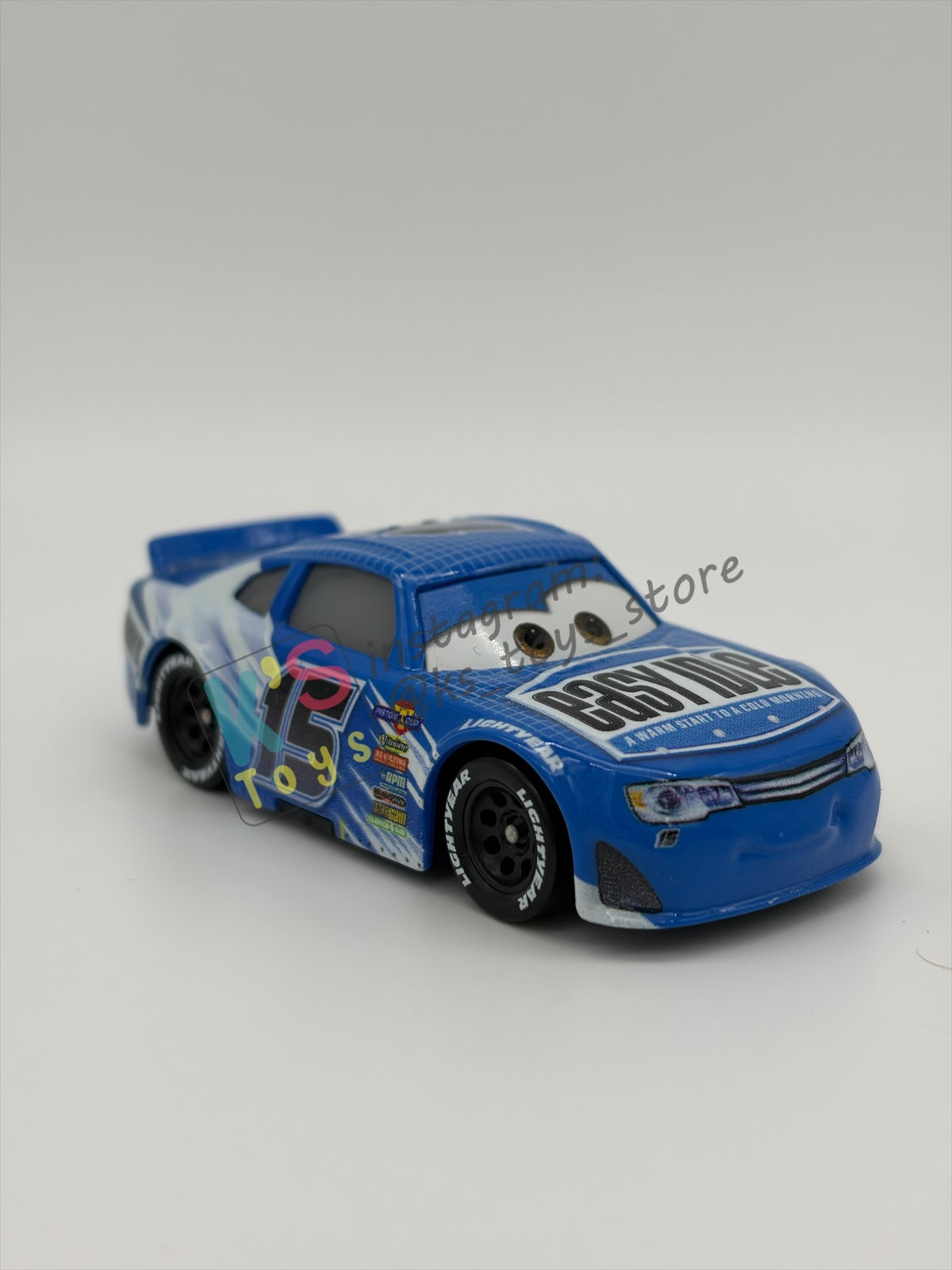 PRE-OWNED / LOOSE DISNEY PIXAR CARS 1:55 BY MATTEL - "CARL CLUTCHEN" - CARS 3 PISTON CUP RACERS - NEAR MINT CONDITION