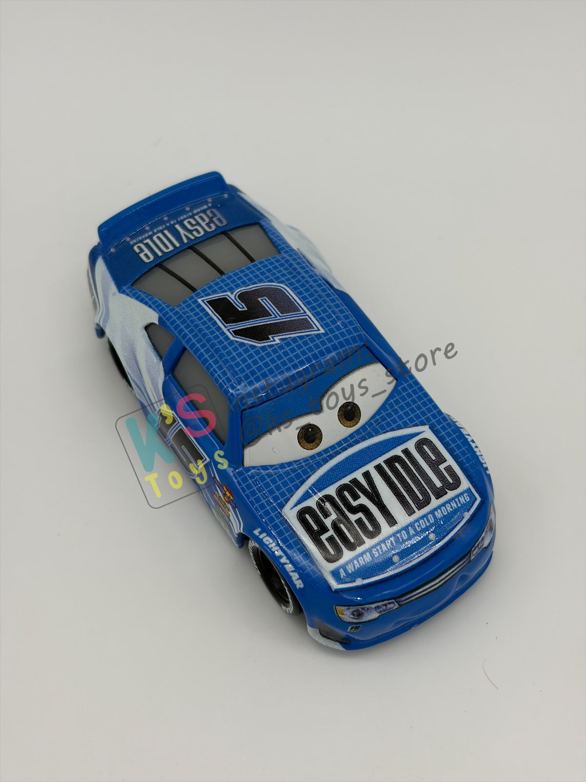 PRE-OWNED / LOOSE DISNEY PIXAR CARS 1:55 BY MATTEL - "CARL CLUTCHEN" - CARS 3 PISTON CUP RACERS - NEAR MINT CONDITION