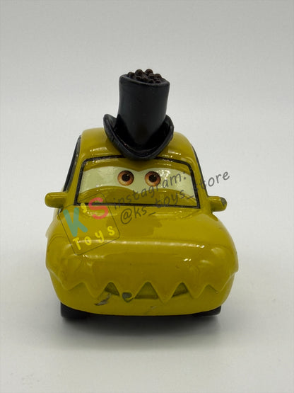 PRE-OWNED / LOOSE DISNEY PIXAR CARS BY MATTEL - "P.T. FLEA" - GOOD CONDITION - READ DESCRIPTION!!!!!!!!!!!