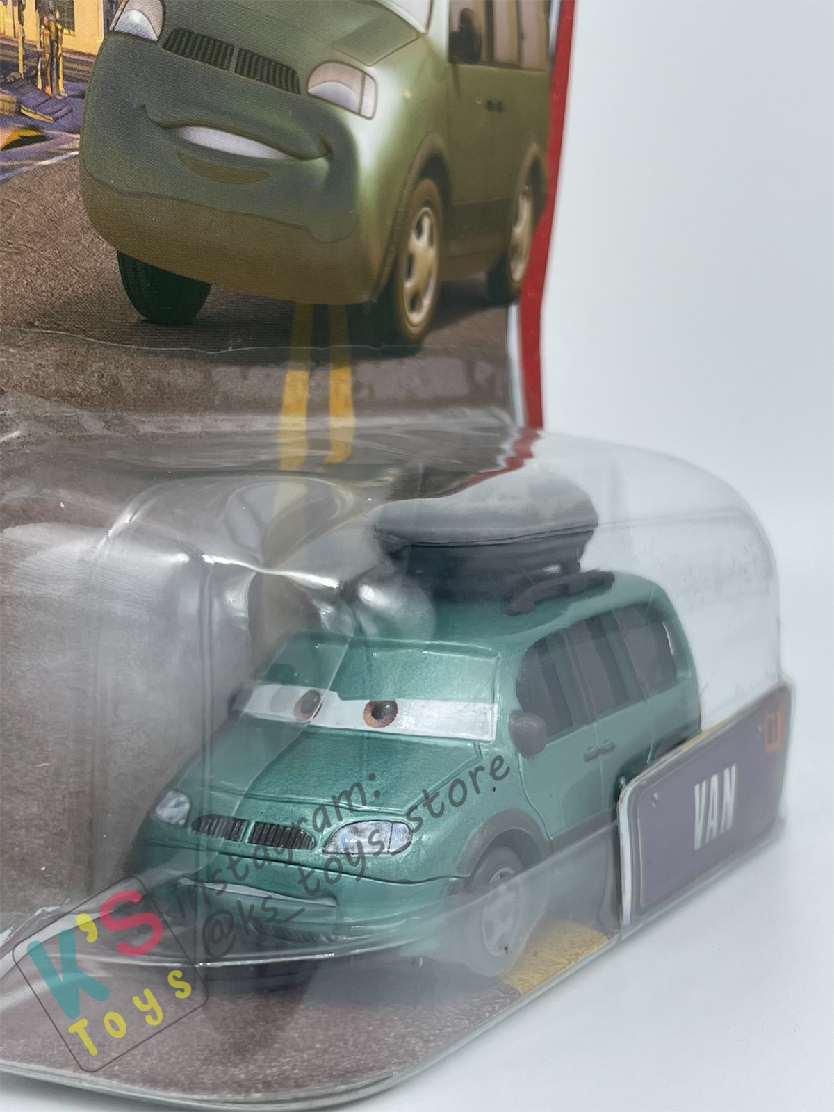 DISNEY PIXAR CARS "VAN #61" THE WORLD OF CARS - BNIP