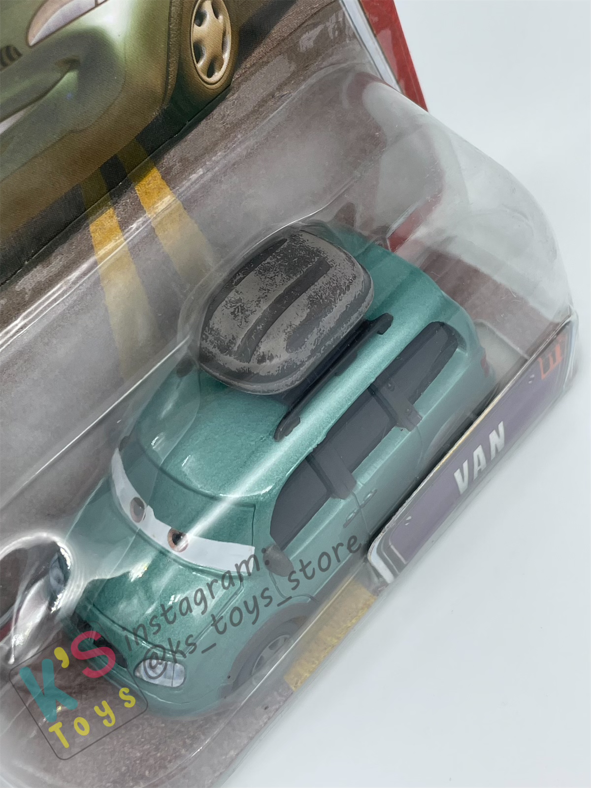 DISNEY PIXAR CARS "VAN #61" THE WORLD OF CARS - BNIP