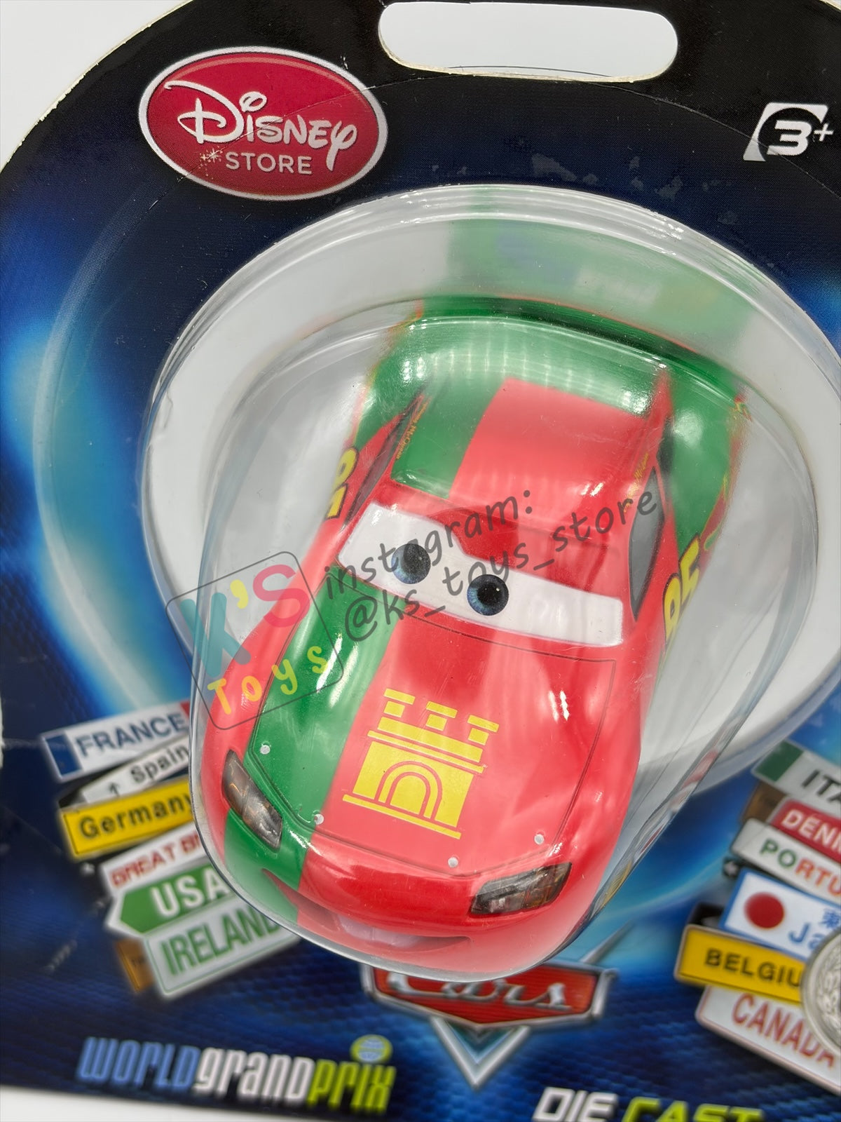 Disney Store Version of Disney Pixar Cars 1:43 - PORTUGAL LIGHTNING MCQUEEN - COUNTRY WGP EXCLUSIVE INTERNATIONAL SERIES - BNIP