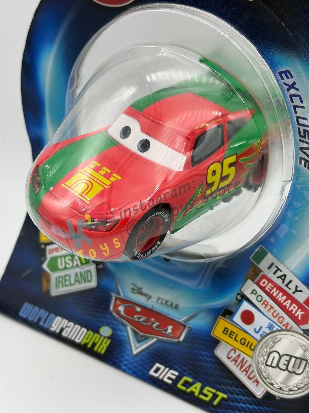 Disney Store Version of Disney Pixar Cars 1:43 - PORTUGAL LIGHTNING MCQUEEN - COUNTRY WGP EXCLUSIVE INTERNATIONAL SERIES - BNIP