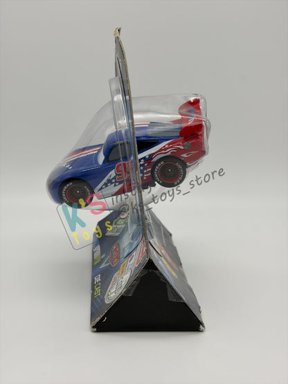 Disney Store Version of Disney Pixar Cars 1:43 - USA LIGHTNING MCQUEEN - COUNTRY WGP EXCLUSIVE INTERNATIONAL SERIES - BNIP