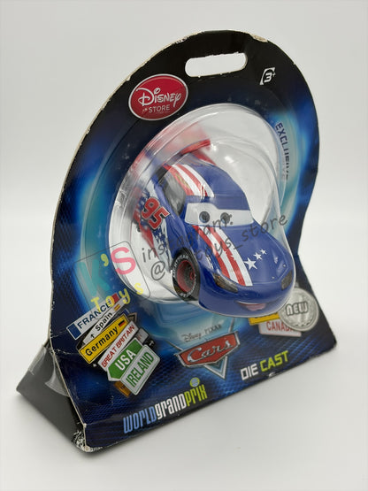 Disney Store Version of Disney Pixar Cars 1:43 - USA LIGHTNING MCQUEEN - COUNTRY WGP EXCLUSIVE INTERNATIONAL SERIES - BNIP