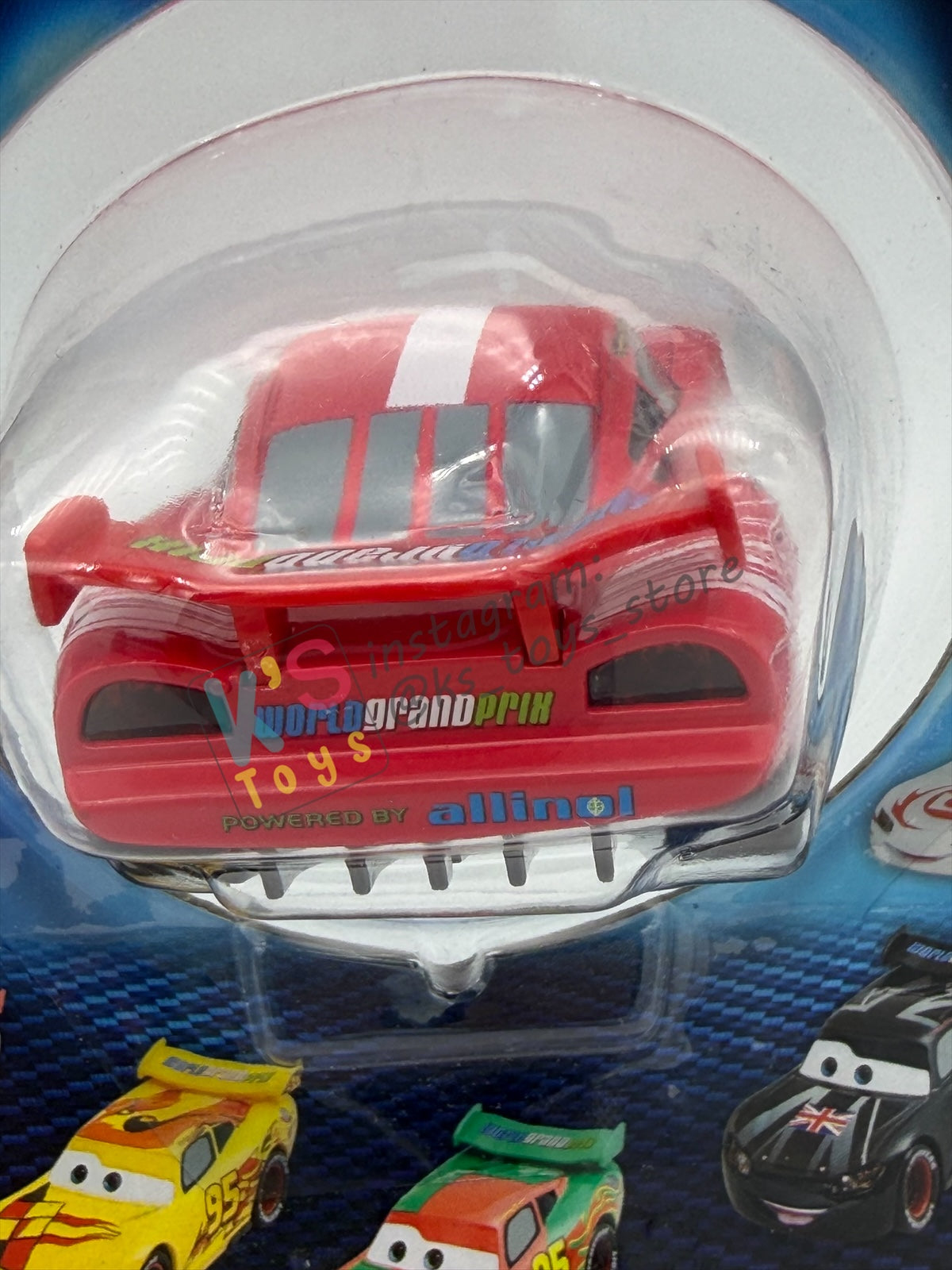 Disney Store Version of Disney Pixar Cars 1:43 - DENMARK LIGHTNING MCQUEEN - COUNTRY WGP EXCLUSIVE INTERNATIONAL SERIES - BNIP