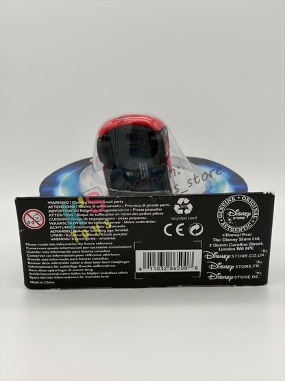 Disney Store Version of Disney Pixar Cars 1:43 - CANADA LIGHTNING MCQUEEN - COUNTRY WGP EXCLUSIVE INTERNATIONAL SERIES - BNIP