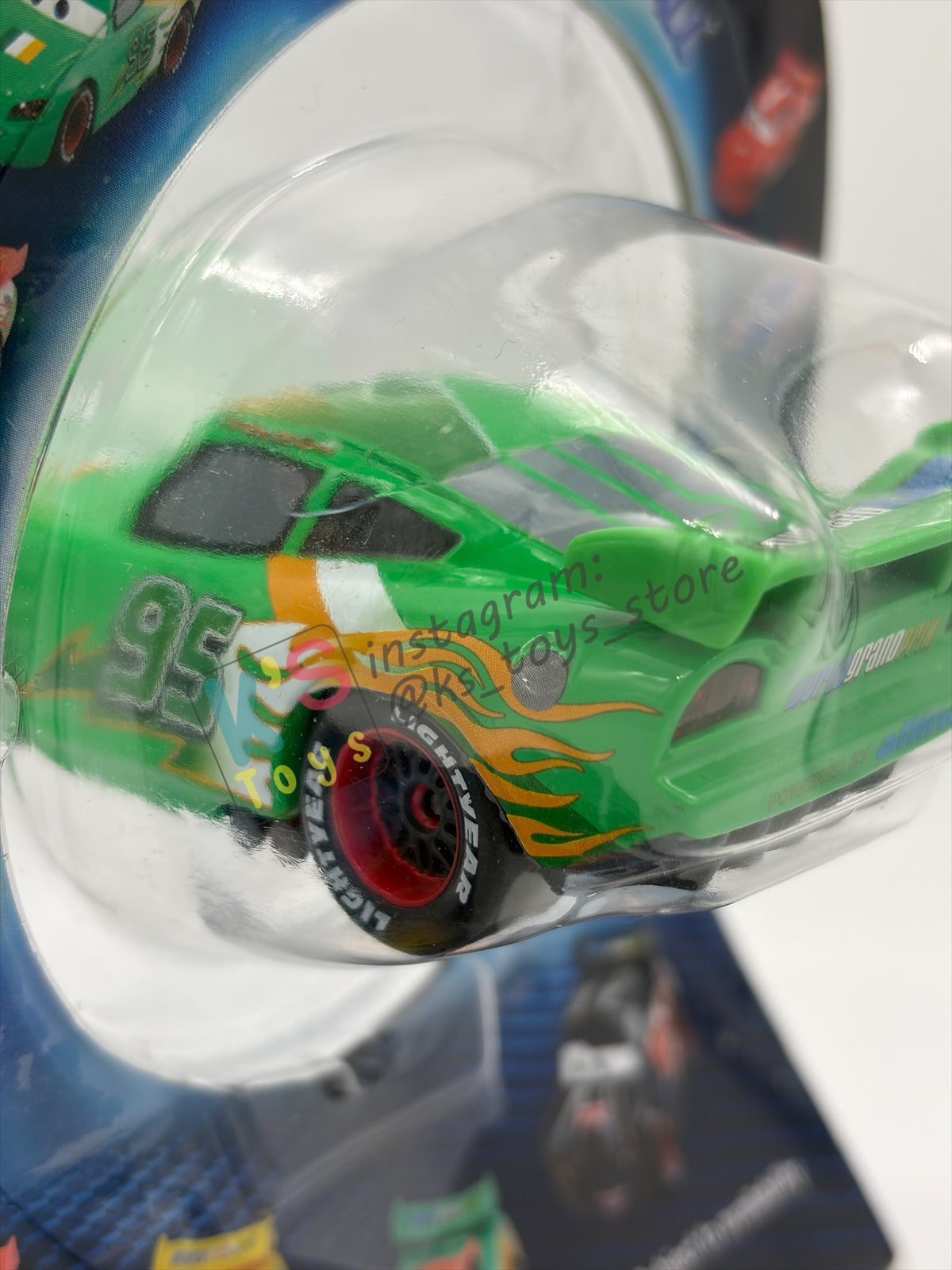 Disney Store Version of Disney Pixar Cars 1:43 - IRELAND LIGHTNING MCQUEEN - COUNTRY WGP EXCLUSIVE INTERNATIONAL SERIES - BNIP