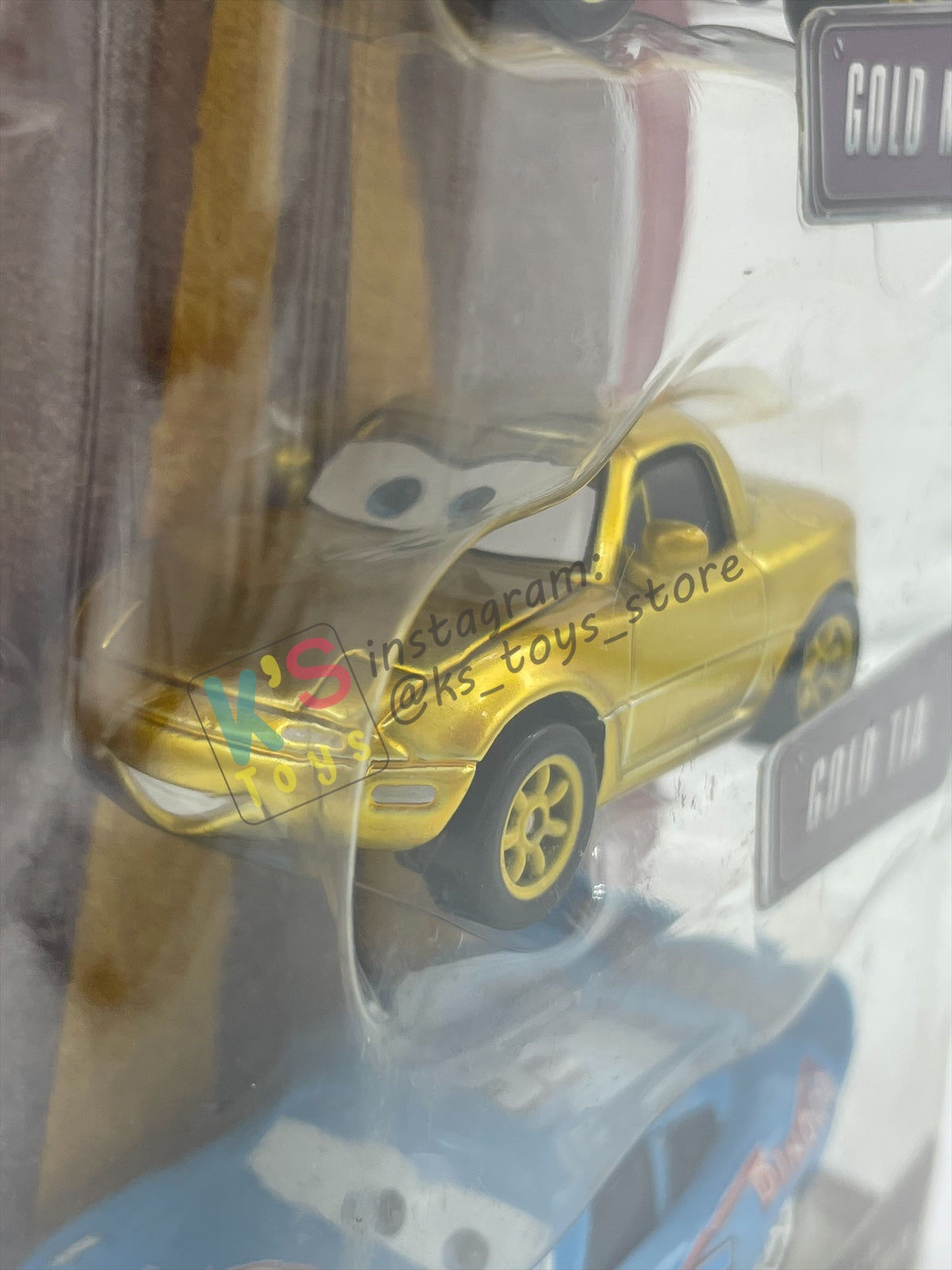 DISNEY PIXAR CARS 3 PACK DINOCO DREAM GIFT PACK "GOLD MIA, GOLD TIA, AND BLING BLING LIGHTNING MCQUEEN (VARIANT)"  - BNIP