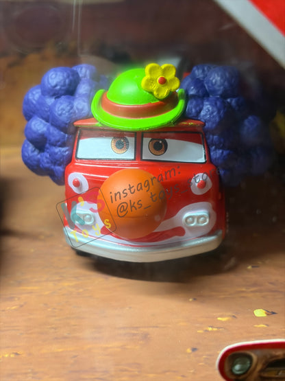 Disney Store Version of Disney Pixar Cars 1:43 - 4 PACK CARS HALLOWEEN SERIES "LIGHTNING MCQUEEN, MATER, DJ AND RED" - BNIP