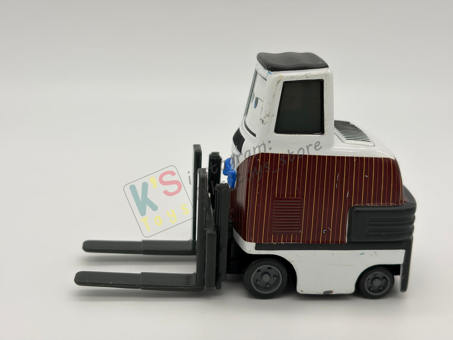 PRE-OWNED / LOOSE DISNEY PIXAR CARS - “BRIAN FUEL" - CARS 2 YE LEFT TURN INN SERIES - GOOD CONDITION