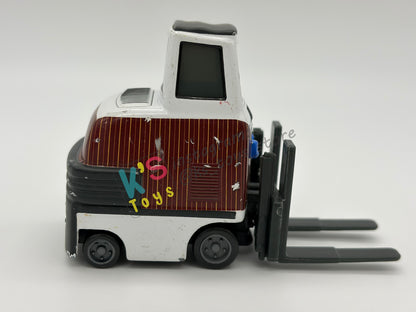 PRE-OWNED / LOOSE DISNEY PIXAR CARS - “BRIAN FUEL" - CARS 2 YE LEFT TURN INN SERIES - GOOD CONDITION