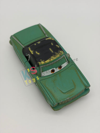PRE-OWNED / LOOSE DISNEY PIXAR CARS - “RUSTY RUST-EZE" - CARS SERIES - GOOD CONDITION