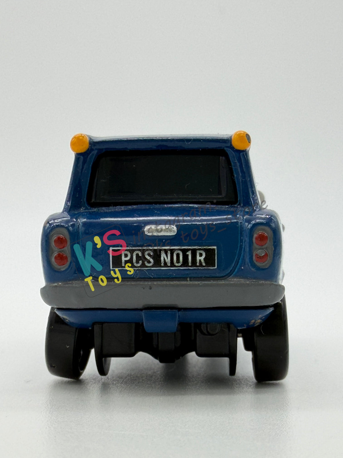 PRE-OWNED / LOOSE DISNEY PIXAR CARS - “TOMBER WITH OIL CAN" - CARS 2 PARIS ESPIONAGE 5 PACK SERIES - NEAR MINT CONDITION