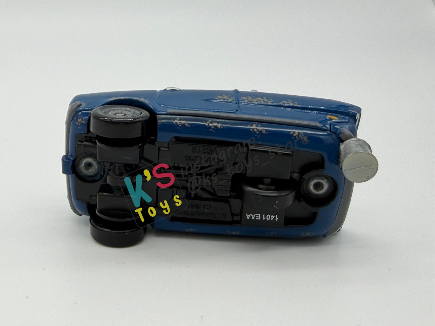 PRE-OWNED / LOOSE DISNEY PIXAR CARS - “TOMBER WITH OIL CAN" - CARS 2 PARIS ESPIONAGE 5 PACK SERIES - NEAR MINT CONDITION
