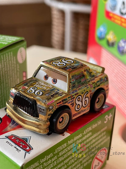 Mini Racers Pixar Disney Cars, 2021 Series 4 #46 GOLD CHICK HICKS