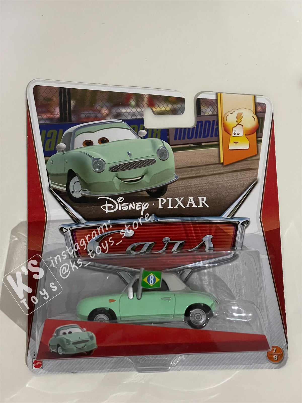 DISNEY PIXAR CARS BY MATTEL, DENISE BEAM (UNIBODY) - RACE FANS SERIES - BNIP