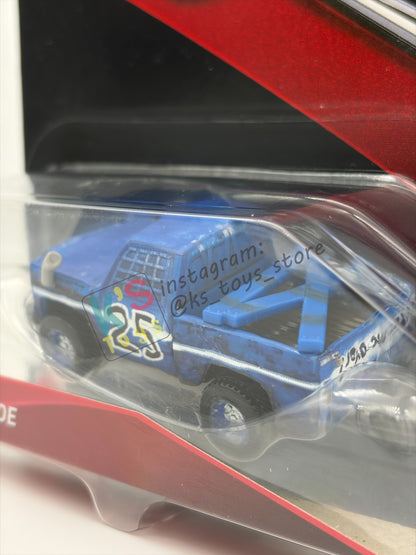 DISNEY PIXAR CARS 1:55 BY MATTEL - "BROADSIDE" - CARS 3, THUNDER HOLLOWS SERIES - BNIP