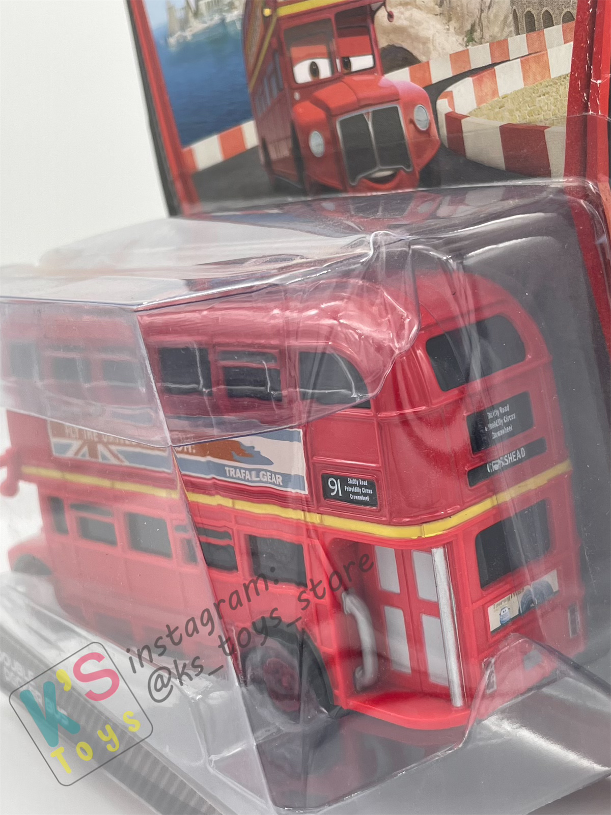 DELUXE DISNEY PIXAR CARS "DOUBLE DECKER BUS #4" CARS 2 - BNIP