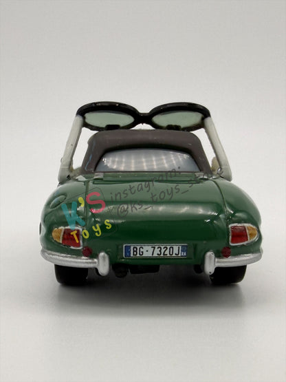 PRE-OWNED / LOOSE DISNEY PIXAR CARS BY MATTEL - "CARINNE CAVVY" - CARS 2 RACE FANS - NEAR MINT CONDITION - READ DESCRIPTION!!!!!!!!!!!