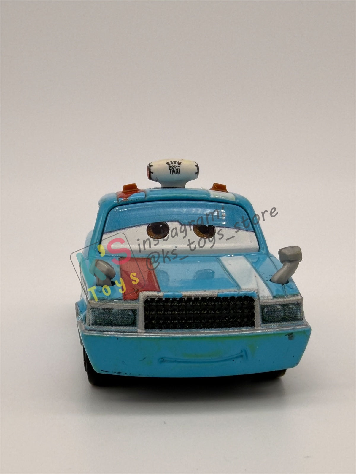 PRE-OWNED / LOOSE DISNEY PIXAR CARS BY MATTEL - "BOB PULLEY" - CARS 2 - GOOD CONDITION - READ DESCRIPTION!!!!!!!!!!!