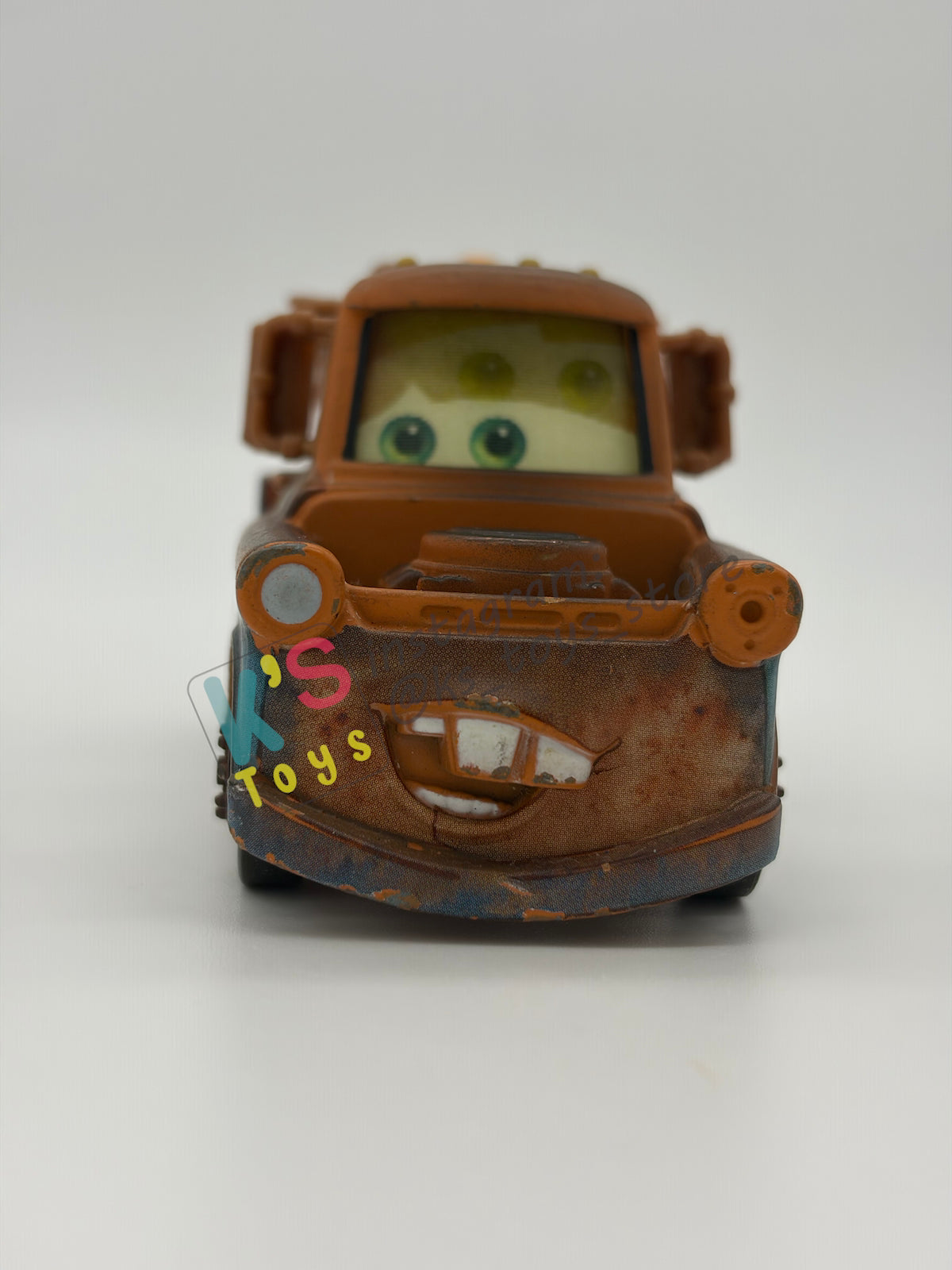 PRE-OWNED / LOOSE DISNEY PIXAR CARS - “MATER CARS 1 LENTICULAR CARS V2" - CARS LENTICULAR EYES SERIES - GOOD CONDITION