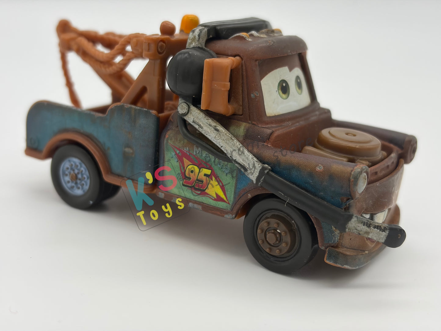 PRE-OWNED / LOOSE DISNEY PIXAR CARS BY MATTEL - "PIT CREW MATER / RACE TEAM MATER WITH HEADSET" - 95 PIT CREW SERIES - GOOD CONDITION - READ DESCRIPTION!!!!!!!!!!