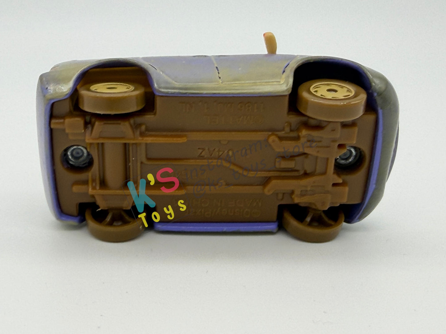 PRE-OWNED / LOOSE DISNEY PIXAR CARS 1:55 BY MATTEL - "LOST IN THE DESERT MINI" CARS FROM 2 PACK RADIATOR SPRINGS SERIES - GOOD CONDITION