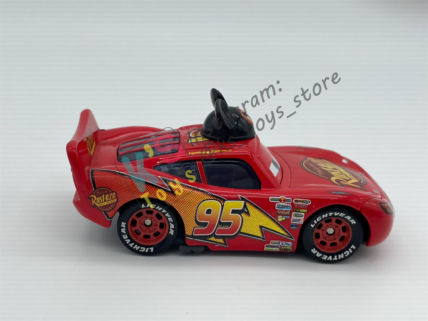 PRE-OWNED / LOOSE DISNEY PIXAR CARS - "LIGHTNING MCQUEEN AS MICKEY - DISNEY PARKS EXCLUSIVE - MINT CONDITION