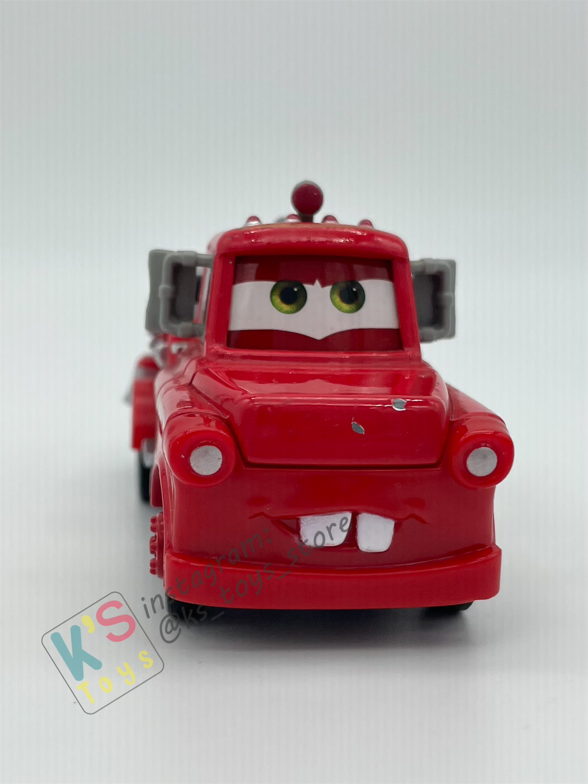 PRE-OWNED / LOOSE DISNEY PIXAR CARS - "RESCUE SQUAD MATER" - RESCUE SQUAD MATER SERIES - GOOD CONDITION READ DESCRIPTION!!