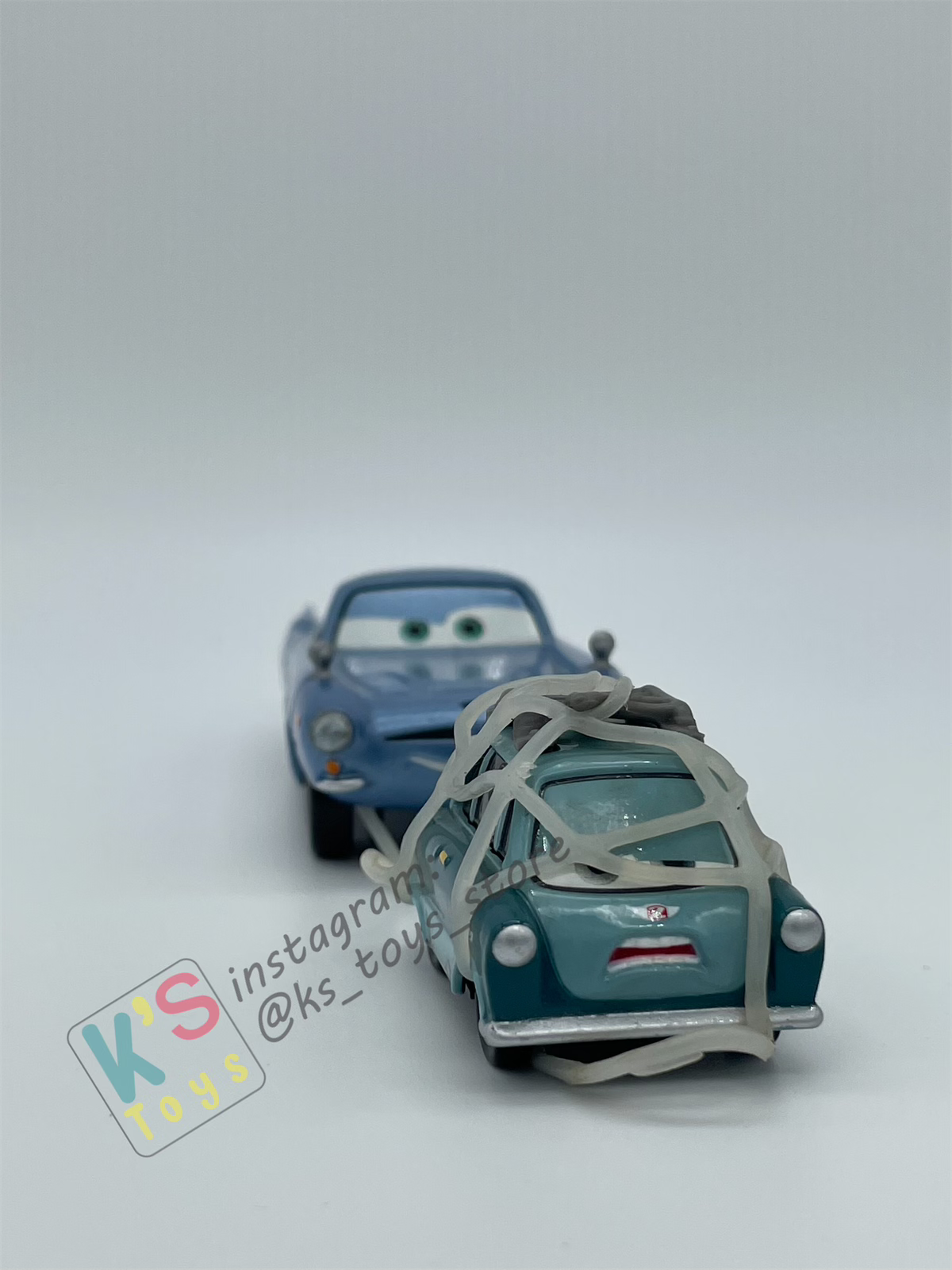 PRE-OWNED / LOOSE DISNEY PIXAR CARS - "CAPTURED PROFESSOR Z AND FINN MCMISSILE" LONDON RESCUE SERIES FROM 12-PACK GIFT SET - MINT CONDITION