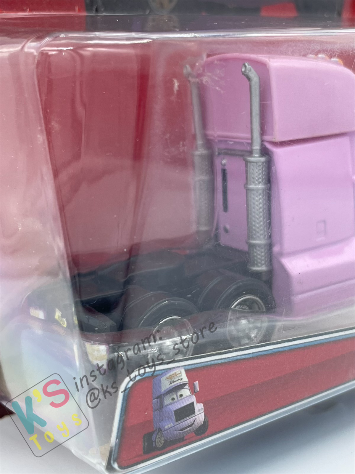DELUXE DISNEY PIXAR CARS BY MATTEL "VINYL TOUPEE CAB" PISTON CUP PIT CREW - BNIP