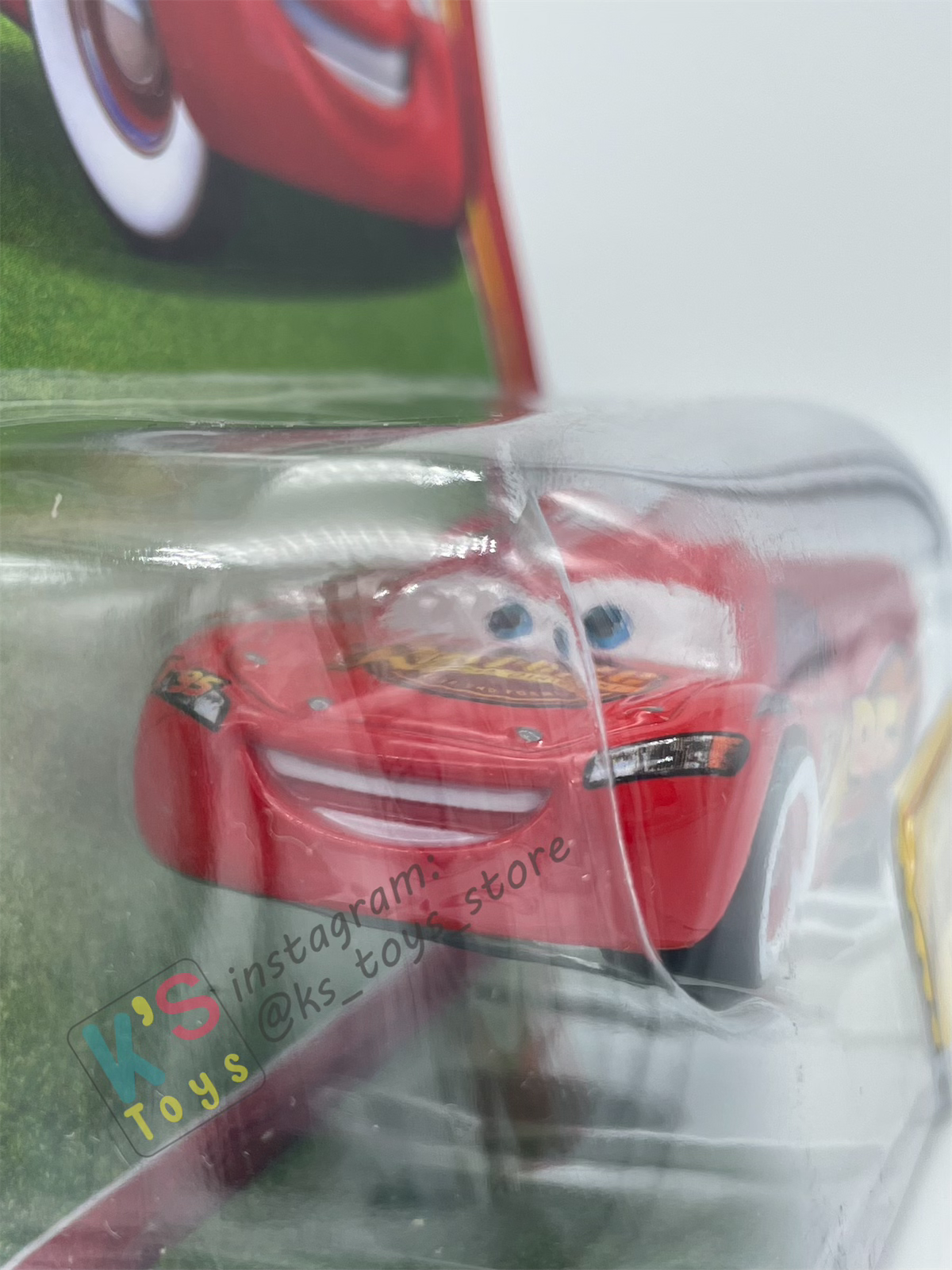 DISNEY PIXAR CARS BY MATTEL, WHITEWALLS LIGHTNING MCQUEEN - RACE ORAMA SERIES - BNIP