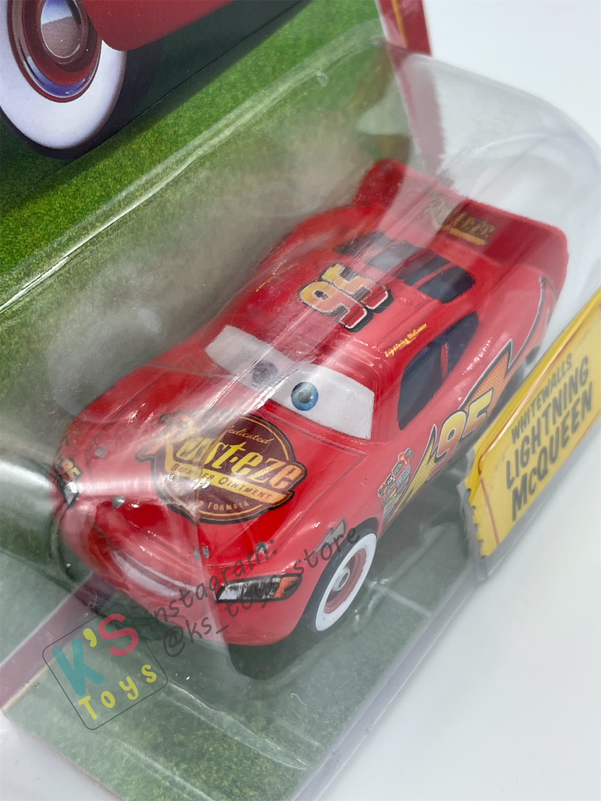 DISNEY PIXAR CARS BY MATTEL, WHITEWALLS LIGHTNING MCQUEEN - RACE ORAMA SERIES - BNIP