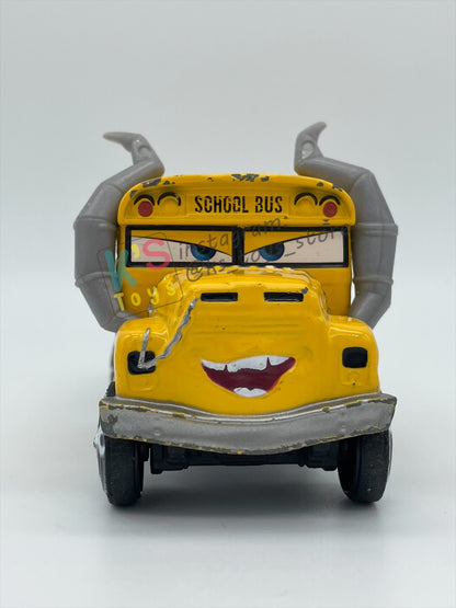 PRE-OWNED / LOOSE DISNEY PIXAR CARS - "MISS FRITTER" CARS 3 THUNDER HOLLOWS SERIES - PLAYED IN GOOD CONDITION - READ DESCRIPTION!!!!!!!!!!