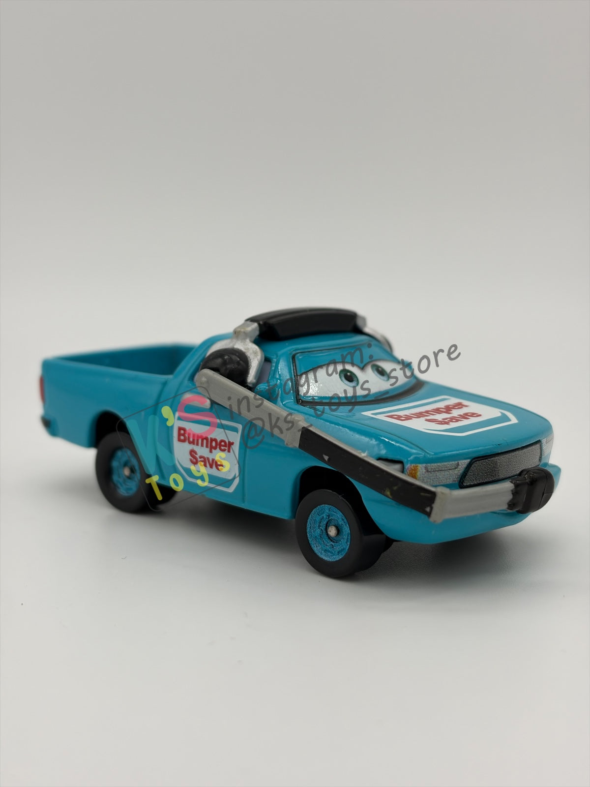 PRE-OWNED / LOOSE DISNEY PIXAR CARS 1:55 BY MATTEL - "BEN DOORDAN / BUMPER SAVE CREW CHIEF" CARS DINOCO 400 - NEAR  MINT CONDITION