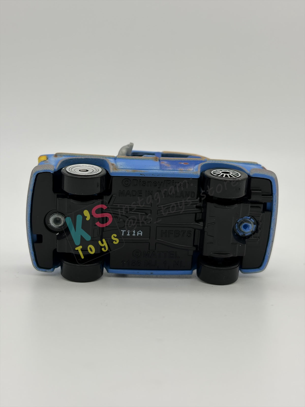 PRE-OWNED / LOOSE DISNEY PIXAR CARS 1:55 BY MATTEL - "OTIS (VARIANT)" CARS 2 - NEAR  MINT CONDITION