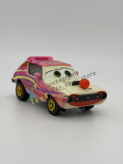 PRE-OWNED / LOOSE DISNEY PIXAR CARS 1:55 BY MATTEL - "GREEBLES" CARS ON THE ROAD - NEAR MINT CONDITION