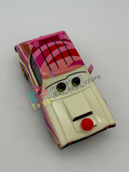 PRE-OWNED / LOOSE DISNEY PIXAR CARS 1:55 BY MATTEL - "GREEBLES" CARS ON THE ROAD - NEAR MINT CONDITION