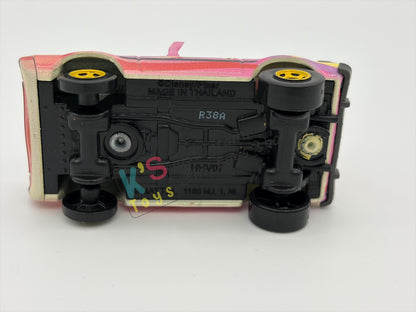 PRE-OWNED / LOOSE DISNEY PIXAR CARS 1:55 BY MATTEL - "GREEBLES" CARS ON THE ROAD - NEAR MINT CONDITION