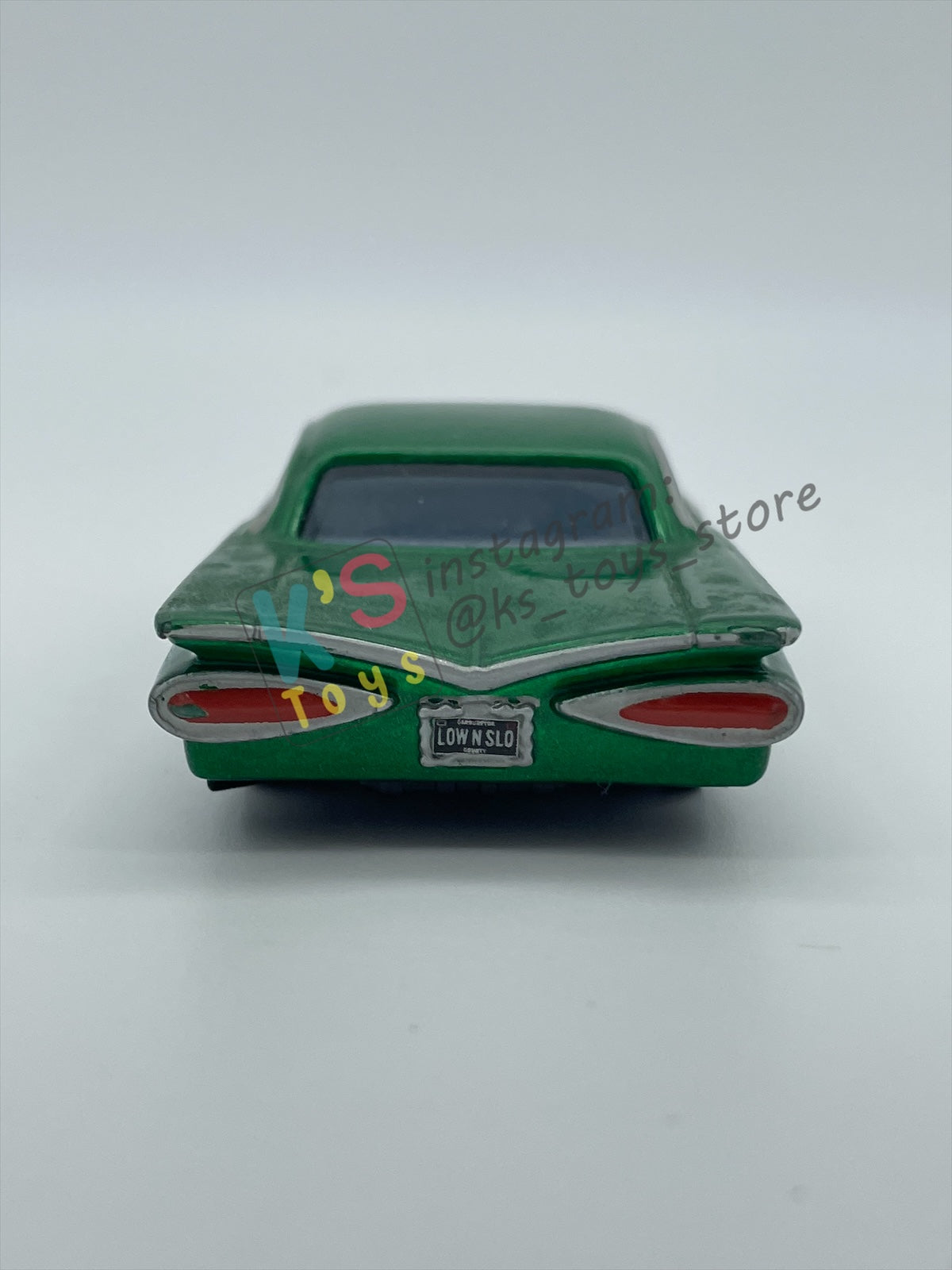 PRE-OWNED / LOOSE DISNEY PIXAR CARS BY MATTEL - GREEN RAMONE (CARS 1) - NEAR MINT CONDITION - READ DESCRIPTION!!!!!!!!!!!