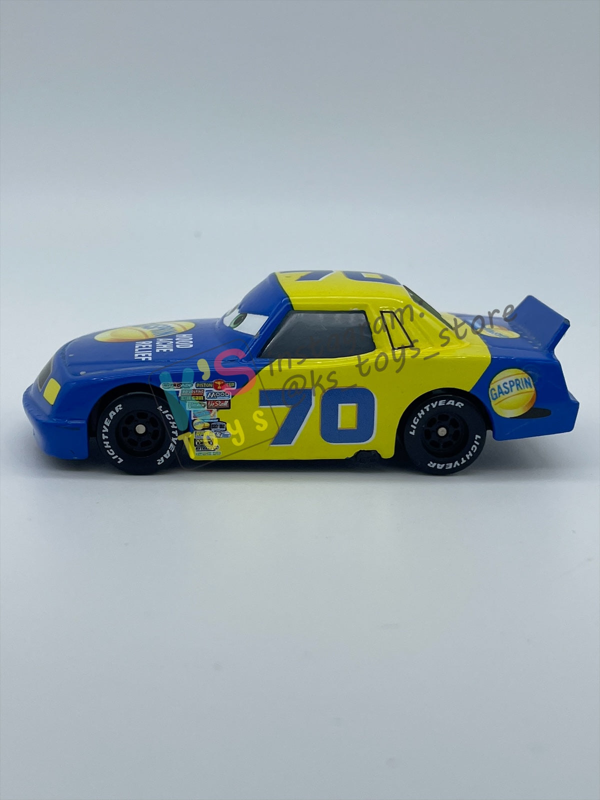PRE-OWNED / LOOSE DISNEY PIXAR CARS BY MATTEL - FLOYD MULVIHILL / GASPRIN (CARS 1) - NEAR MINT CONDITION - READ DESCRIPTION!!!!!!!!!!! (Copy)