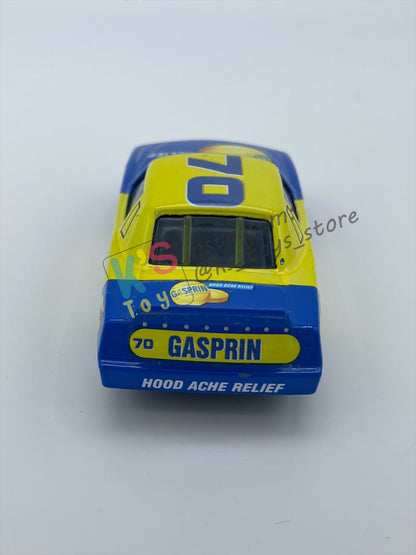 PRE-OWNED / LOOSE DISNEY PIXAR CARS BY MATTEL - FLOYD MULVIHILL / GASPRIN (CARS 1) - NEAR MINT CONDITION - READ DESCRIPTION!!!!!!!!!!! (Copy)