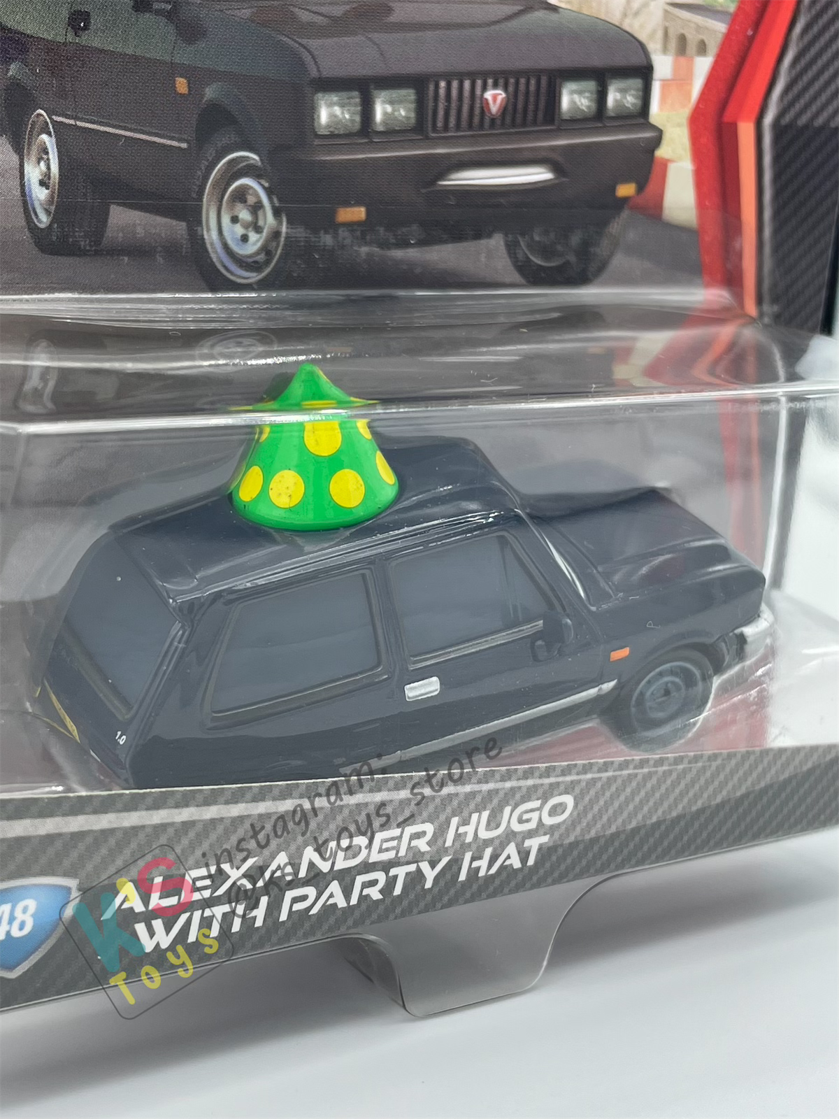 DISNEY PIXAR CARS BY MATTEL, ALEXANDER HUGO WITH PARTY HAT - CARS 2 - BNIP