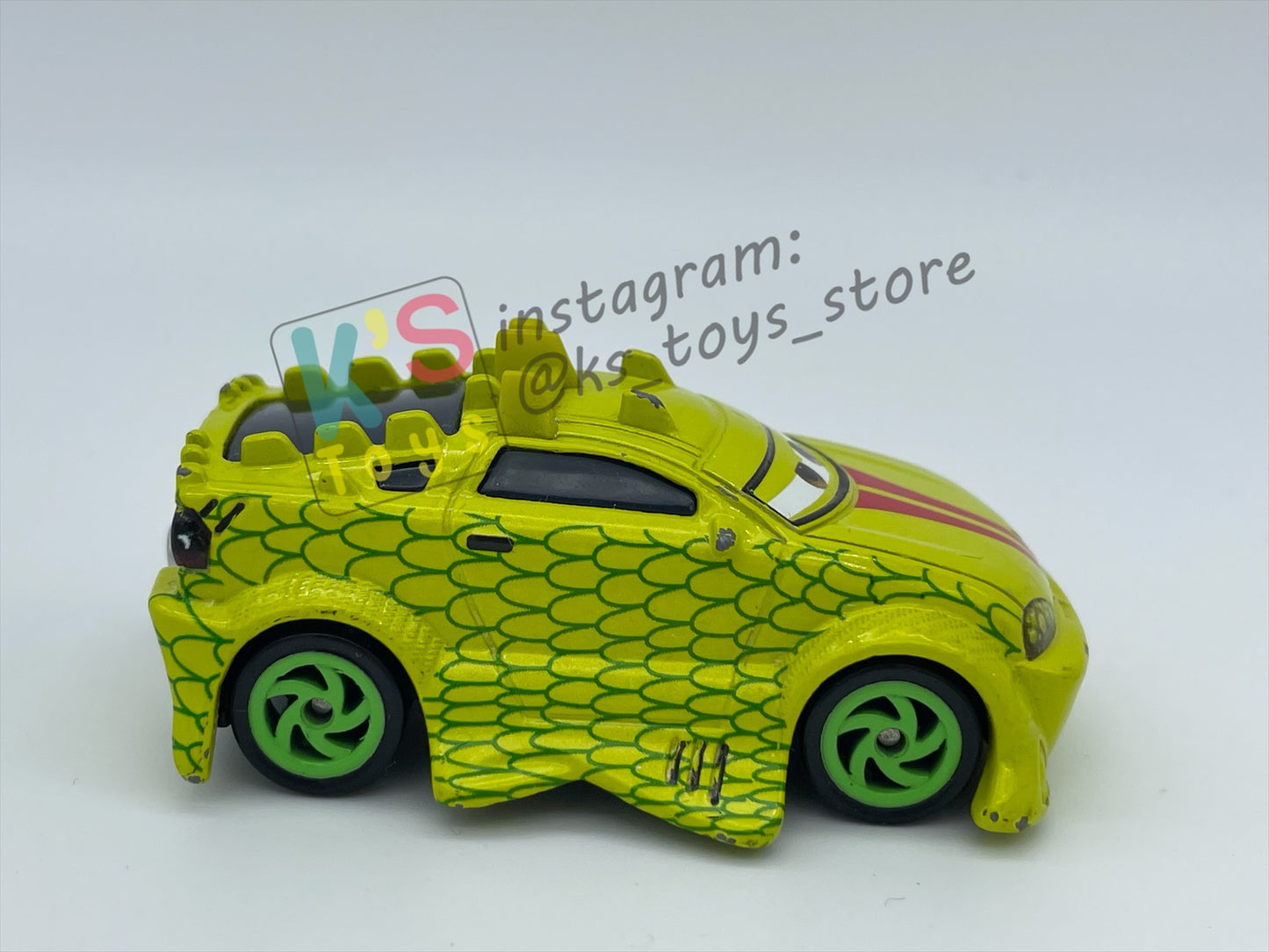 PRE-OWNED / LOOSE DISNEY PIXAR CARS BY MATTEL - "KOMODO" TOKYO MATER SERIES - PLAYED IN GOOD CONDITION - READ DESCRIPTION!!!!!!!!!!