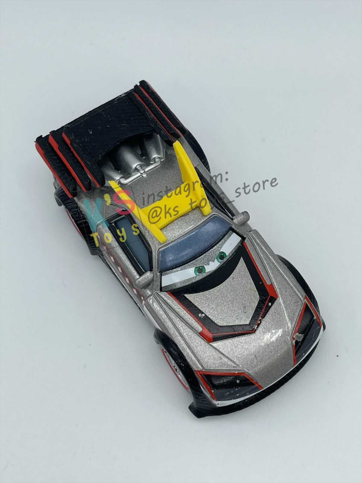 PRE-OWNED / LOOSE DISNEY PIXAR CARS BY MATTEL - "KABUTO" TOKYO MATER SERIES - PLAYED IN GOOD CONDITION - READ DESCRIPTION!!!!!!!!!!