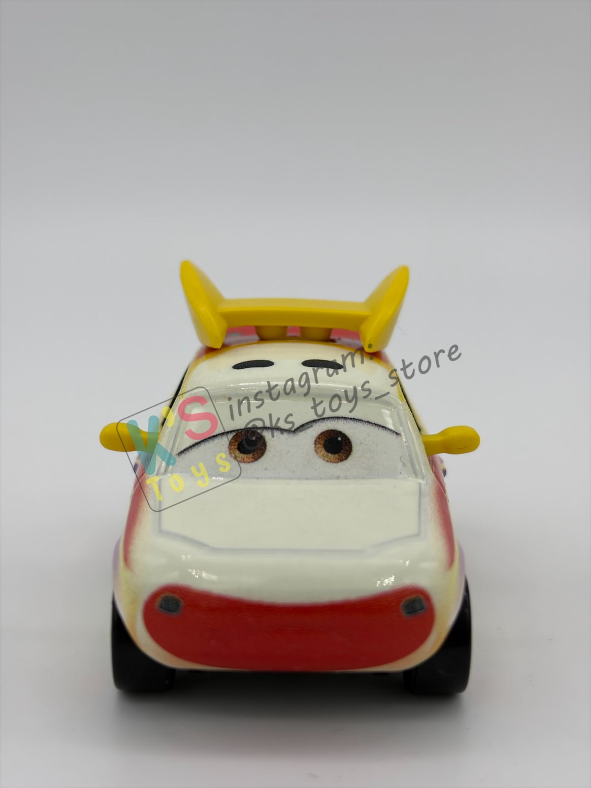 PRE-OWNED / LOOSE DISNEY PIXAR CARS 1:55 BY MATTEL - "ROADETTE MARKER" CARS ON THE ROAD - NEAR MINT CONDITION
